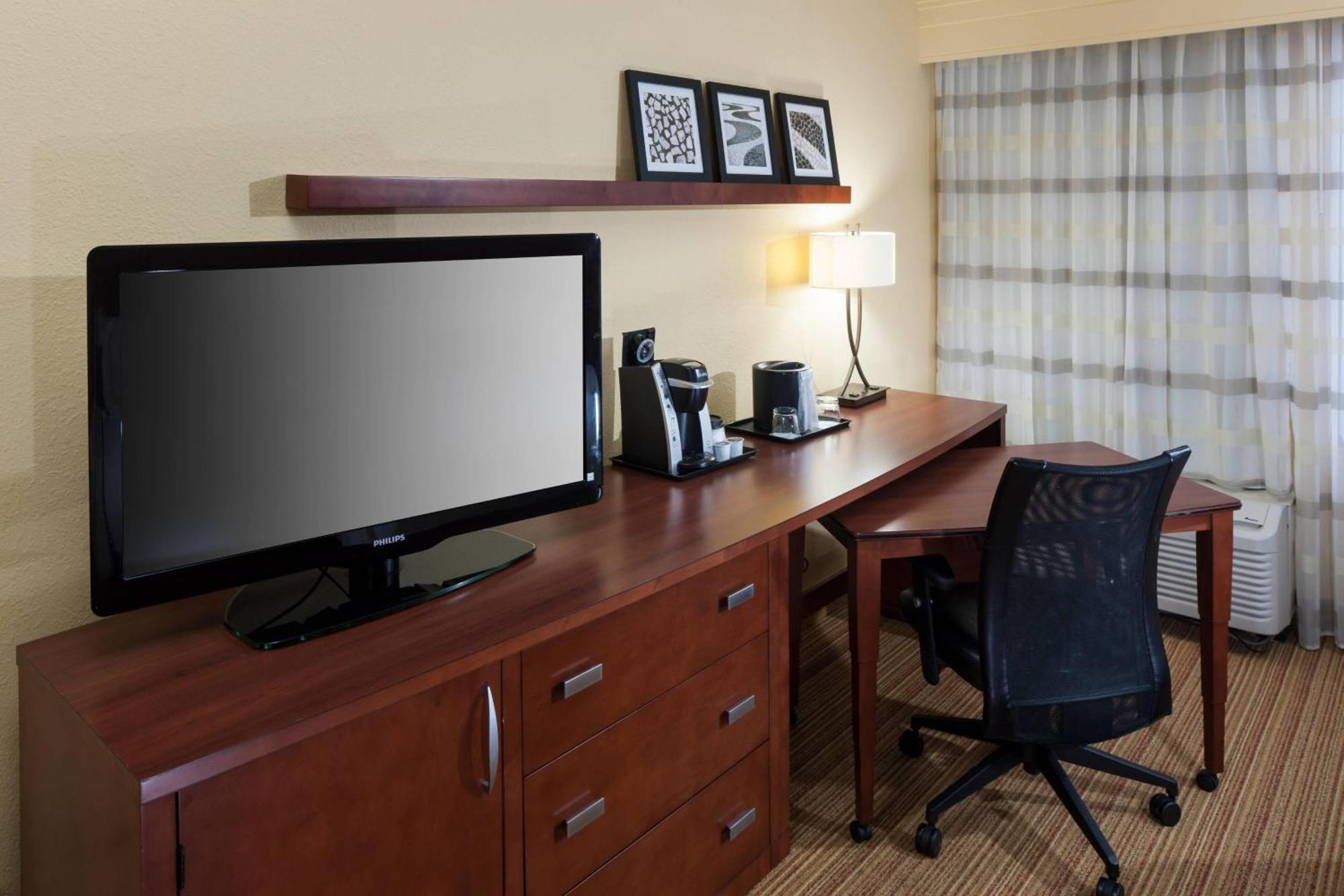 Courtyard By Marriott Jackson Ridgeland Hotel Kültér fotó