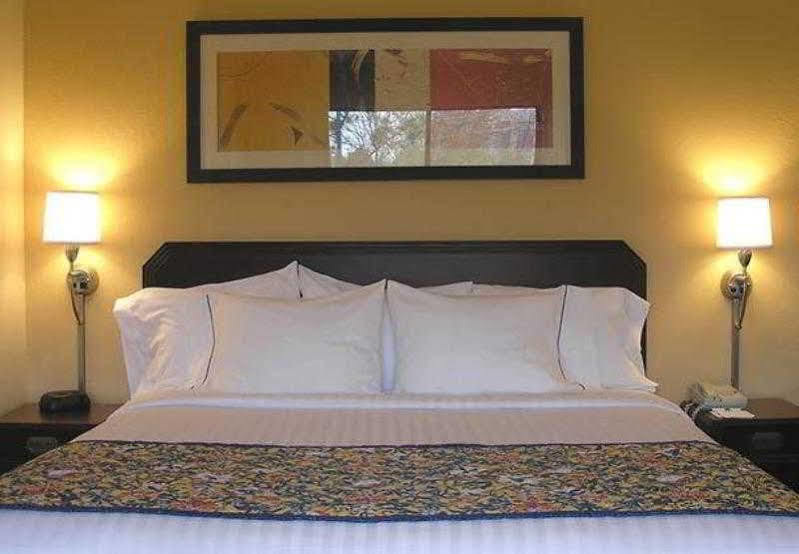 Courtyard By Marriott Jackson Ridgeland Hotel Kültér fotó